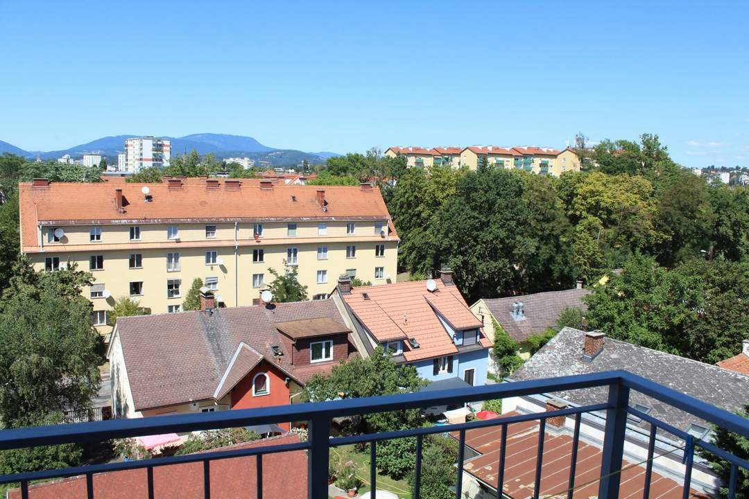 Wohnung mit Retro-Charme und traumhaftem Ausblick!