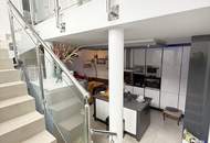 FAMILIENDOMIZIL MIT GARTEN UND GARAGE