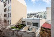 **Hannovermarkt** Charming 3-Room Period Apartment – Airbnb Suitable with Approved Balcony Option