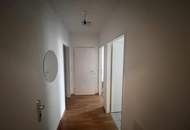 "2 Zimmer Wohnung mit Balkon"