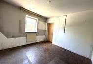 ***Sanierungsobjekt mit Zukunft - sonnige Lage inklusive***