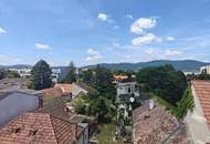 Stilvolle 3-Zimmer-Dachgeschosswohnung mit großer Dachterrasse