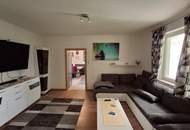 Schönes Haus mit Carport gelegen an einer Privatstraße