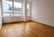 ROLLINGERGASSE, DACHGESCHOSS, 106 m2 Maisonette mit 30 m2 Terrasse, Wohnküche, 2 Zimmer, Wannenbad, Parketten, WG-geeignet