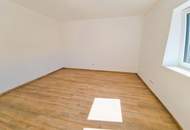 Neubau! Moderne 2-Zi.-Dachgeschoß-Wohnung mit großen Balkon