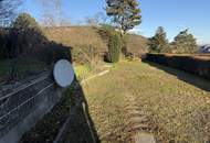 teilsaniertes Doppelhaus mit Keller und Garage auf schönem großem Grundstück zu verkaufen