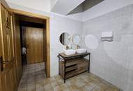 "6 Wohnungen plus Restaurant in bester Lage von St. Leonhard"