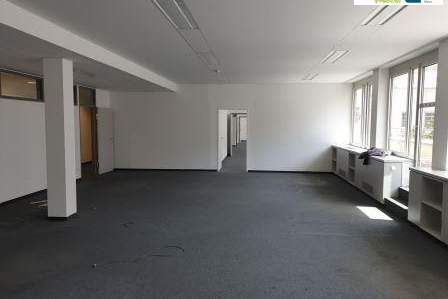 Repräsentative Büroetage im Zentrum mit 70 m² Dachterrasse, Gewerbeobjekt-miete, 4.994,34,€, 3100 Sankt Pölten(Stadt)