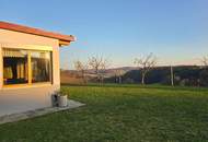 Großes Haus für Visionäre in Aussichtslage (Buschenschank, Weingärten)