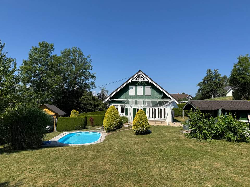 Idyllisches Einfamilienhaus mit großem Grund & Pool in sonniger Lage Maria Rain (Provisionsfrei)