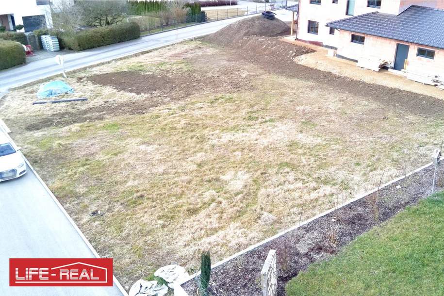Großzügiges, ebenes Baugrundstück mit Südausrichtung – bereits erschlossen, Grund und Boden-kauf, 82.000,€, 4770 Schärding