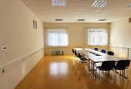 Modernes Bürohaus mit flexibel gestaltbaren Großraumbüros im Industriepark St. Veit