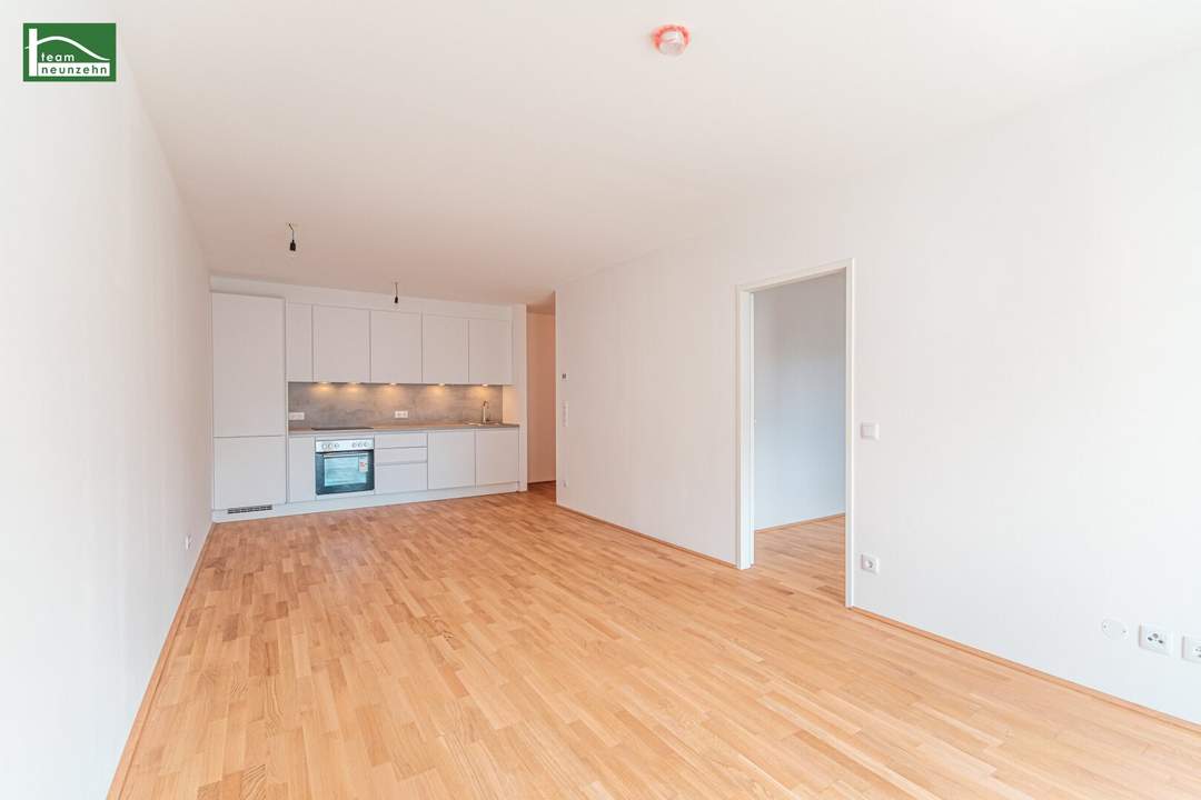 Südseitiger Erstbezugs-Traum zum Nettopreis in Hofruhelage mit großer Loggia! Küche und Top Ausstattung inklusive!