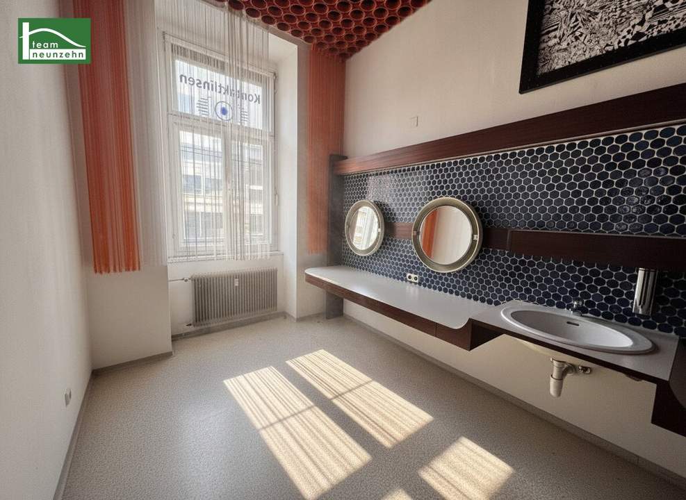 Arbeiten mit Atmosphäre: Altbaujuwel mit Mid-Century-Flair