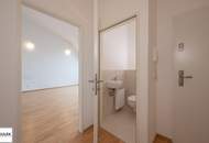 Klimatisierte Dachgeschosswohnung mit sonniger Terrasse & perfekter Anbindung - ab 1.6.26 beziehbar!