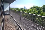 INNSTRASSE, FERNBLICK, 103 m2 Dachgeschoß-Maisonette mit Loggia, 2 Zimmer, Galerie, Komplettküche, Wannenbad, Parketten