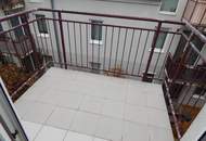 PROVISIONSFREIE, TRAUMHAFTE, SEHR GEPFLEGTE 2-ZIMMER-BALKONWOHNUNG IN TOPLAGE IM ZENTRUM