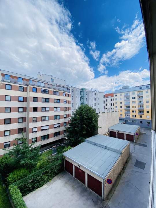 3 ZIMMER WOHNUNG mit LOGGIA, im 10. Bezirk