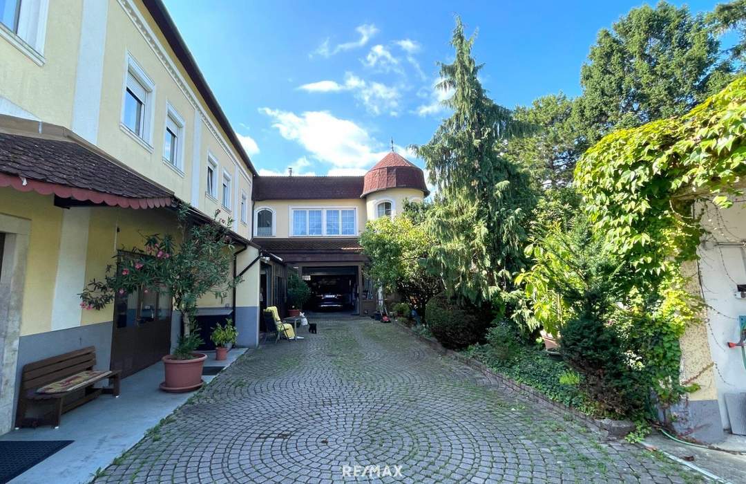 Wohnen und Arbeiten in alter Brauerei Schellenhof - Kombination aus historischem Charme und vielseitiger Nutzung.