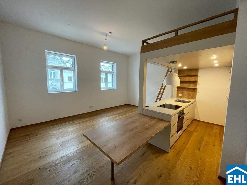 Nähe Naschmarkt: 1-Zimmerwohnung im DG-Ausbau eines stilvollen Altbaus