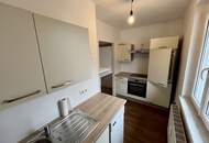 Helle 2-Zimmer-Wohnung mit Balkon und KFZ-Stellplatz