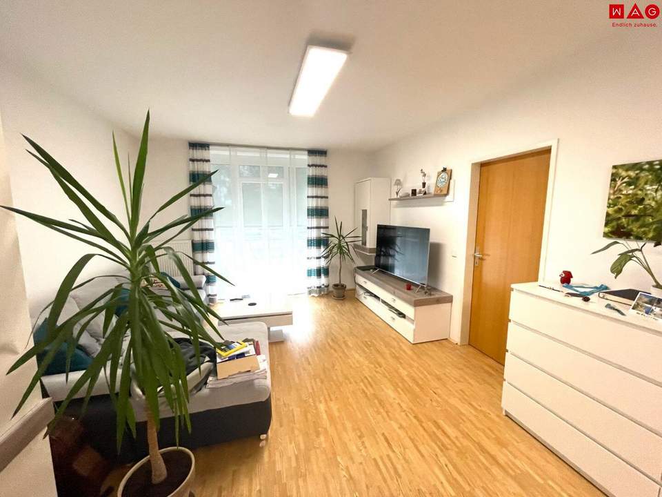 Wohnen im grünen Stadtteil Ebelsberg! 3-Raum-Wohnung mit Balkon!