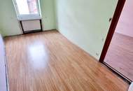 Hier entsteht, was du draus machst! Entzückende Altbauwohnung - Selbst Gestalten! Sanierungsbedarf! U-Bahn ums Eck + Traumhaft renoviertes Altbauhaus + Optimalste Infrastruktur und Anbindung!