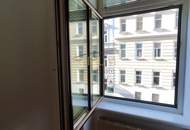 Helle 1,5-Zimmer-Altbauwohnung mit 3 m Raumhöhe – sofort verfügbar