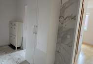 3 Zimmer mit Balkon inklusive Tiefgaragen-Stellplatz, Hoflage!
