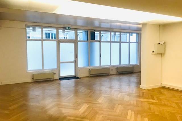 Repräsentatives Geschäfts- oder Bürolokal in pulsierender Top-Lage nahe dem Margaretenplatz, Gewerbeobjekt-miete, 2.355,96,€, 1050 Wien 5., Margareten