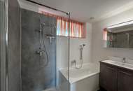 Erstklassige 3-Zi-Eigentumswohnung mit Loggia und 2 TG- Stellplätzen!