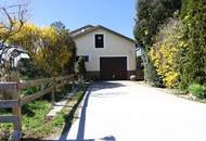3-Zimmer-Bungalow auf 870 m² Grund mit neuem Dach und Pelletszentralheizung