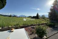 Idyllisches Haus, inmitten der Natur, traumhafter Blick auf die umliegenden Berge, Naturwiese direkt vor dem weitläufigen Grundstücksareal, Sonne von Früh bis zum späten Sonnenuntergang, Erholungsgebiet, als Ferienhaus ebenso bestens geeignet.