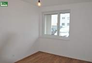 Lichtdurchflutete 4-Zimmer-Wohnung mit privater Außenfläche