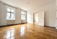 Helle Wohnung mit Balkon auf ganzer Etage zzgl. Rohdachboden, Nähe Einsiedlerpark