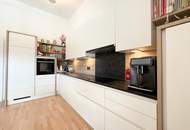 Traumhafte 4 Zimmer DG Wohnung mit großem Balkon in TOP LAGE!