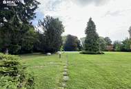 Hohe Warte 4-Zimmer-Wohnung mit großem Parkareal und Pool