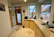 Haus zum Wohlfühlen mit Wintergarten und Pool auf großem Grundstück!