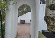 Wohnhaus mit Schwimmteich - 2 Wohneinheiten und Geschäft möglich