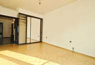 Tolle Lage! Sanierungsbedürftige Wohnung bei der Meidlinger Hauptstraße