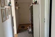 Fantastische Wohnatmosphäre in sonniger 3-immer-Wohnung wird geboten - inklusive aller Annehmlichkeiten einer zentrumsnahen und ruhigen Grünlage!