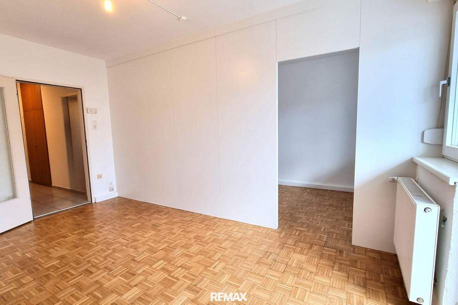 Wohnung mit verglaster Loggia nahe Zentrum, Wohnung-kauf, 110.000,€, 4190 Urfahr-Umgebung