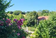 GERÄUMIGES ECKREIHENHAUS MIT GROSSEM GARTEN IN IDYLLISCHER LÄNDLICHER LAGE