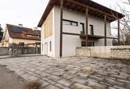 Baumeisterhaus in ökologischer Bauweise, Naturgarten, Photovoltaik