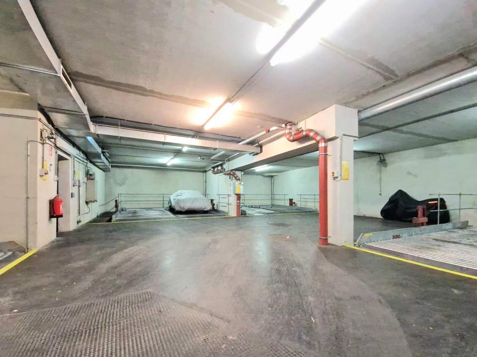 11 Stellplätze in einer Privatgarage in der Ottakringer Straße