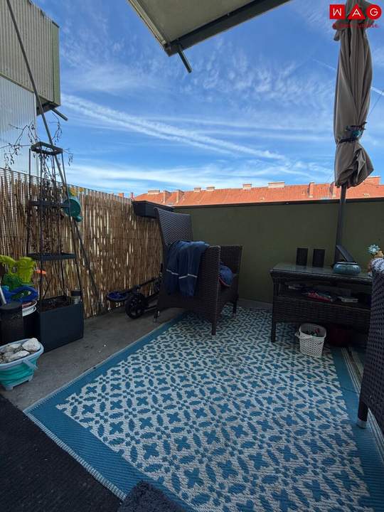 Sofort wohlfühlen: Charmante 3-Raum-Wohnung mit Balkon und Aufzug in Wels - 71.94 m² ab September verfügbar !