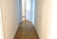 1060! Tolle 3-Zimmer Altbauwohnung direkt auf der Mariahilfer Straße !