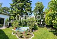 Charmantes älteres Haus mit Potential auf traumhaft idyllischem Grundstück in bester Lage