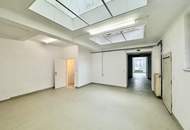 Straßenseitiges Geschäftslokal mit großen Fensterflächen! Individuell zu gestalten! Ideal für Pilates, Yoga, Atelier etc.