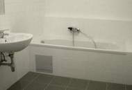 ca. 4,5 % Bruttoanfangsrendite - unbefristet vermietete 2-Zimmer-Wohnung inkl. Freifläche!